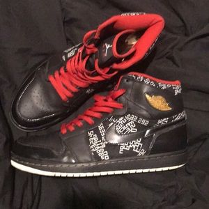 Men’s Jordan retro 1 hi-top size 11.5 lightly used